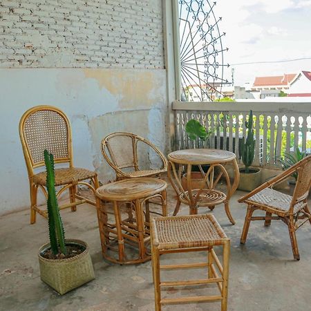 Petit Espace Boutique Hostel Vientiane Exterior photo