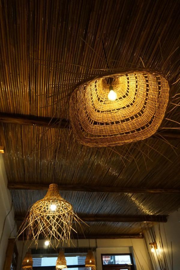 Petit Espace Boutique Hostel Vientiane Exterior photo